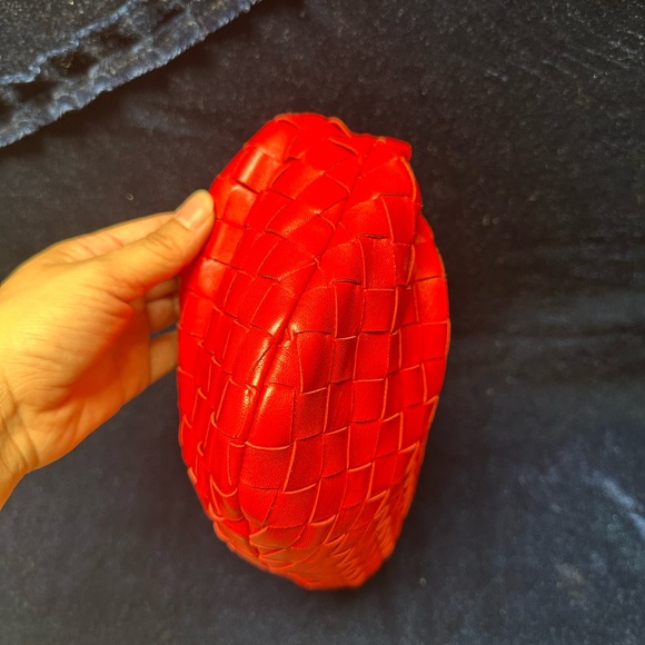 Like new condition Bottega Veneta Mini Jodie Bag Bright red - Picture 3 of 8